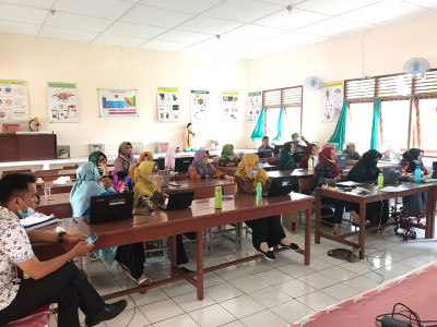 Pengimbasan Sekolah Berbasis TIK dan MIMEP